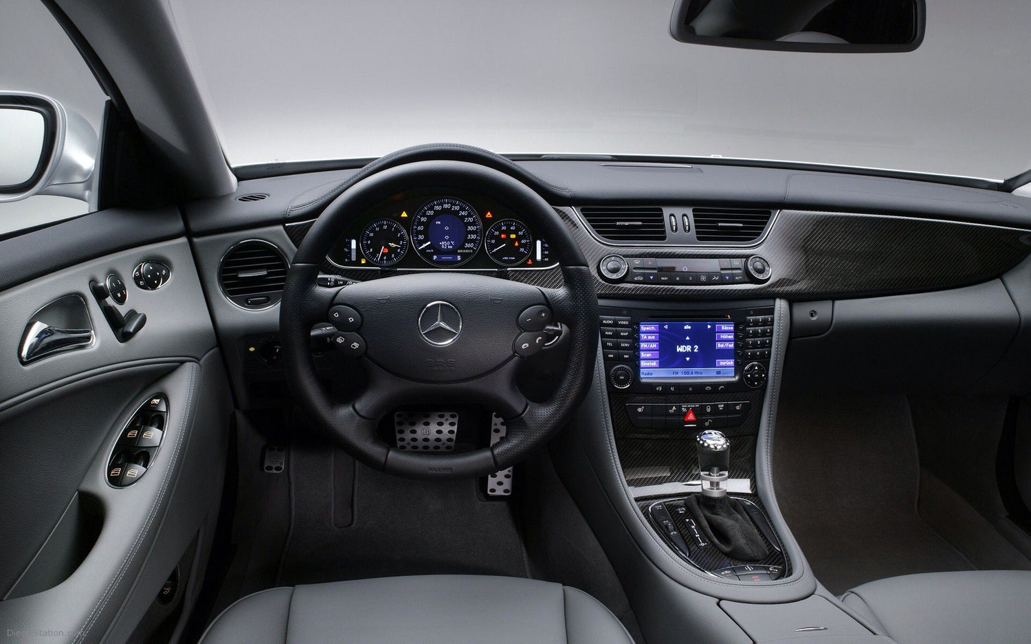 Mercedes-Benz CLS 2005 - 2010 Car Stereo Installation Parts